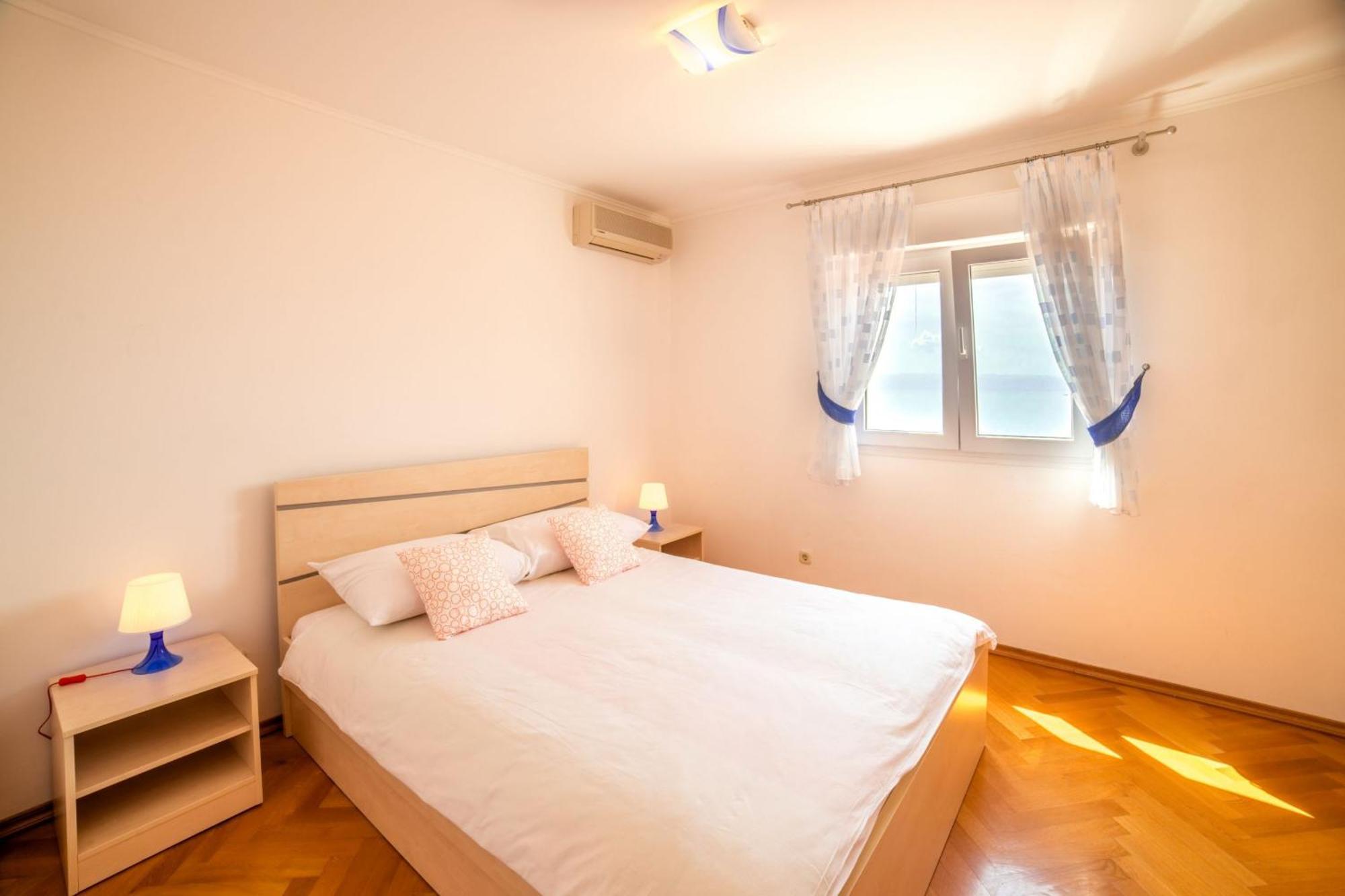 Apartments M สปลิท ภายนอก รูปภาพ